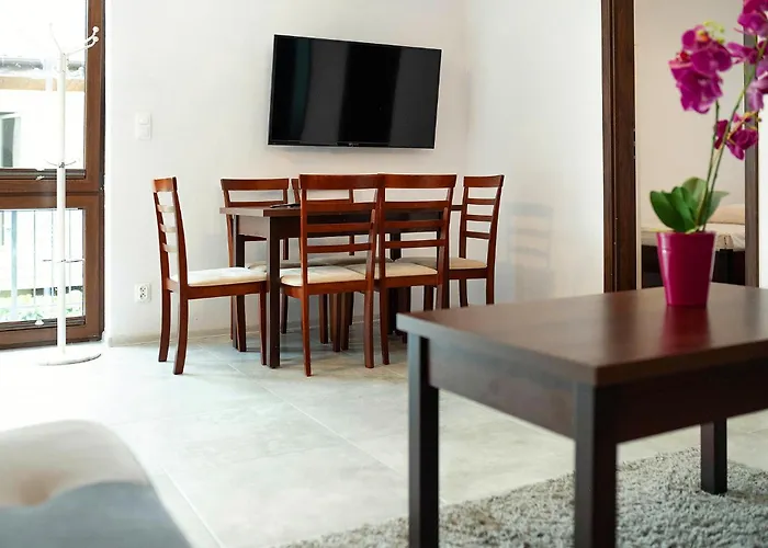 Capri Apartamenty, شقة فندقية فيتشه